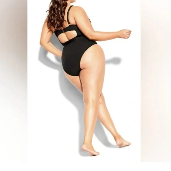 Lily Underwire one piece swimsuit Size M/18 - Picture 2 of 4